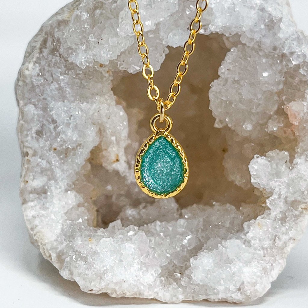320 14k Gold Dark Green Glitter Resin Teardrop Charm Handmade Pendant Necklace 13$